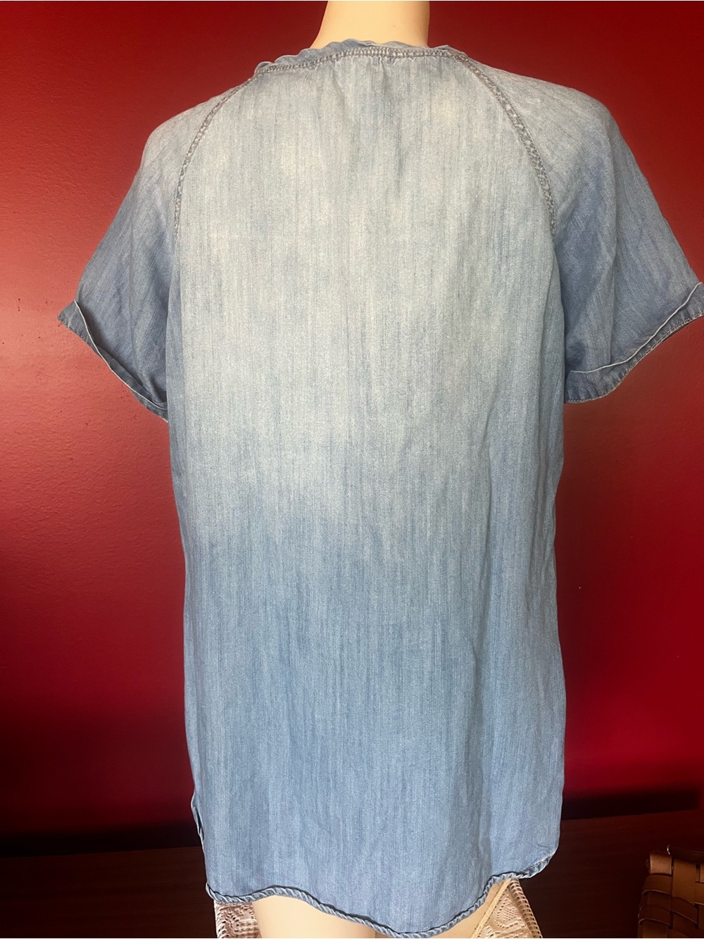 Like new Light Blue Denim-Style Women's Short Sleeve Top - Picture 7 of 11